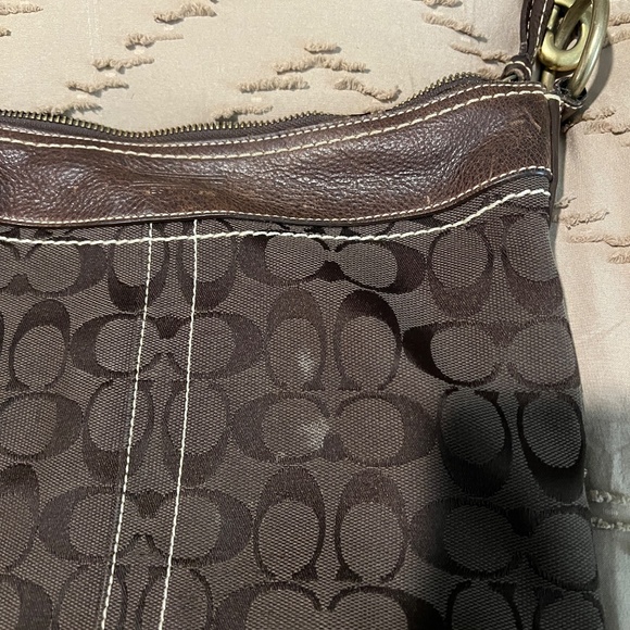 Coach shoulder purse/coach bag - Picture 3 of 6